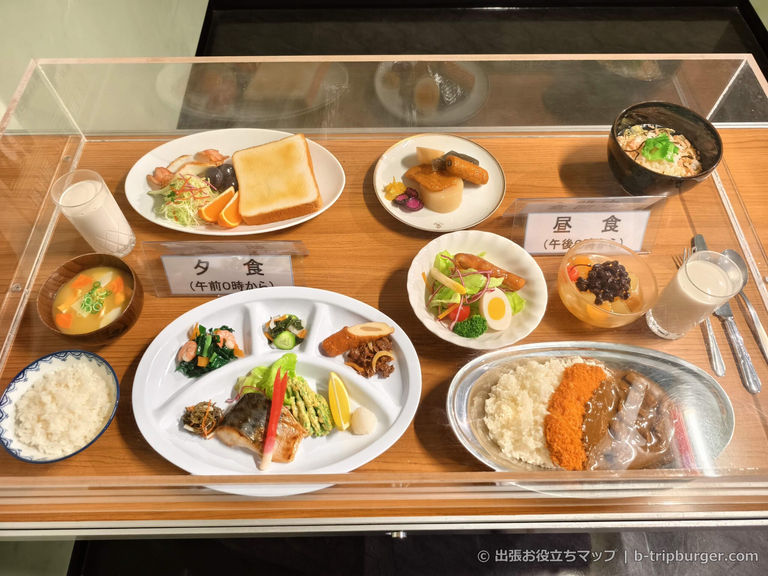 てつのくじら館に展示された海上自衛隊員の食事再現